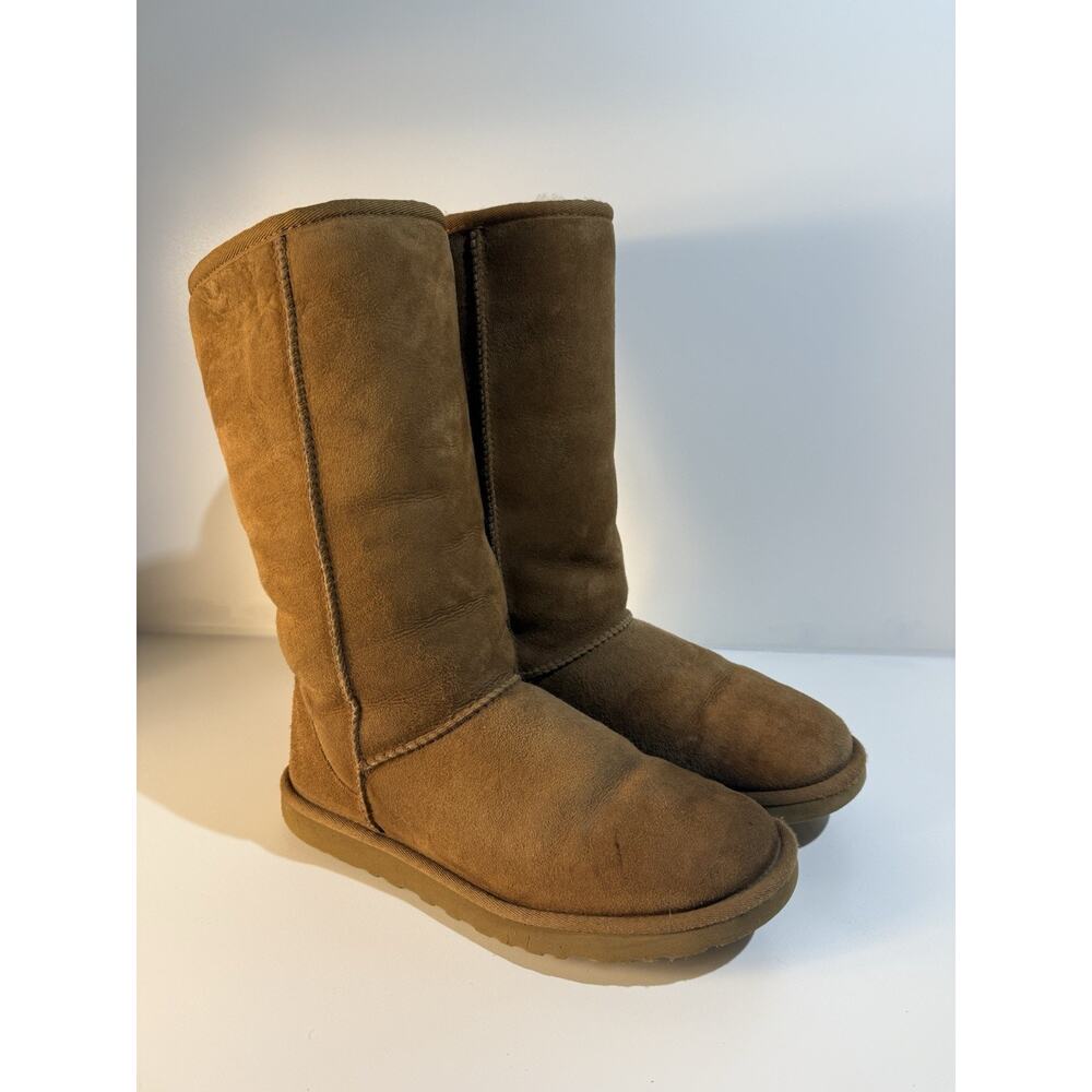UGG Australia Classic Tall Boots Women's Size 8 Chestnut Suede Sheepskin 5815